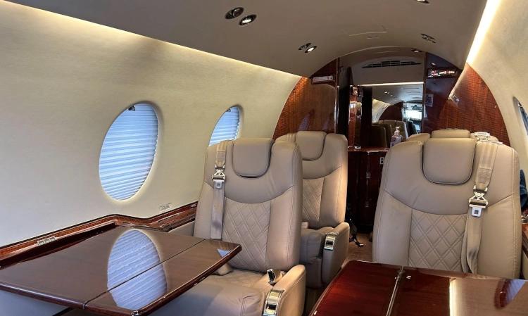Hawker 400A