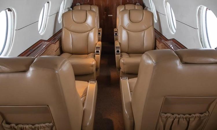 Hawker 400A