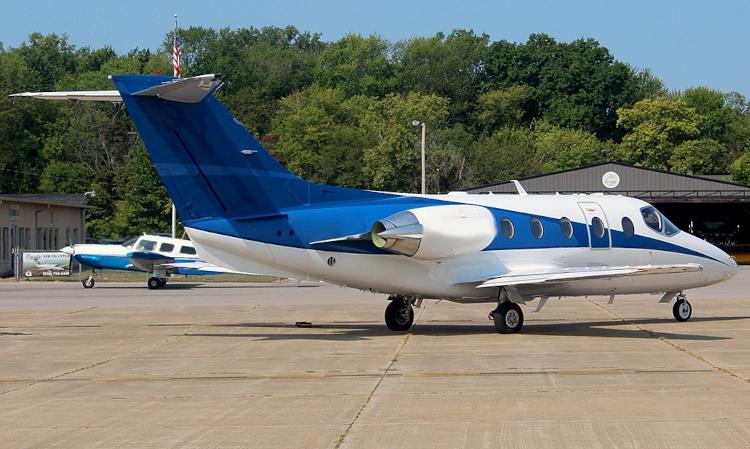 Hawker 400A
