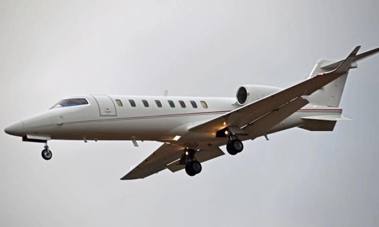 Learjet 75