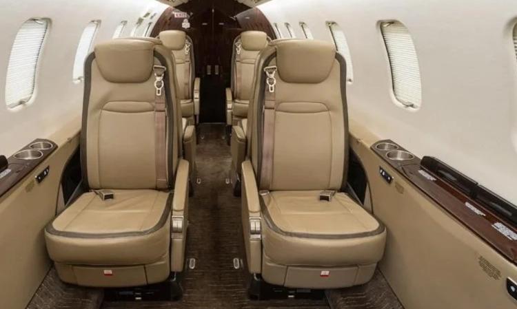 Learjet 75
