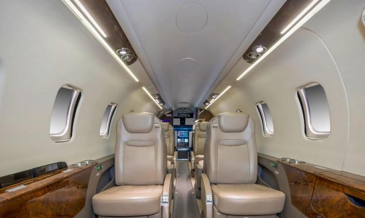 Learjet 75