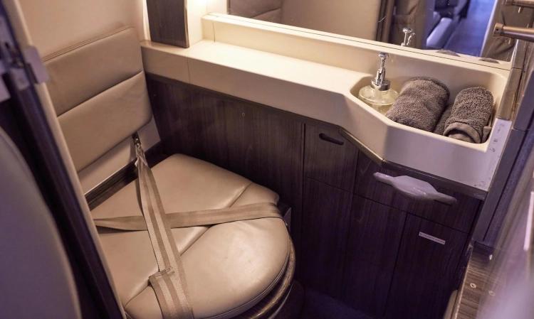 Westwind 1124