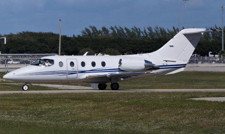 Hawker 400XP