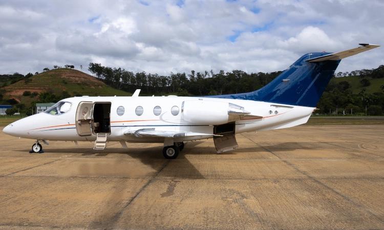 Hawker 400A