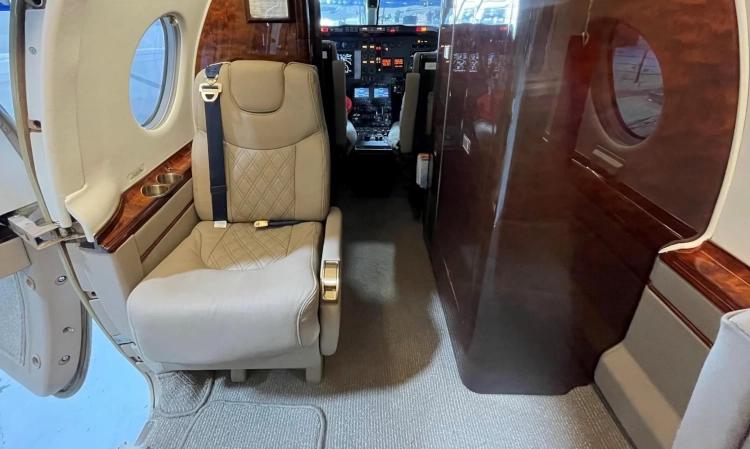 Hawker 400A