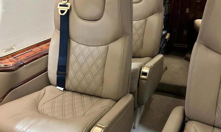 Hawker 400A