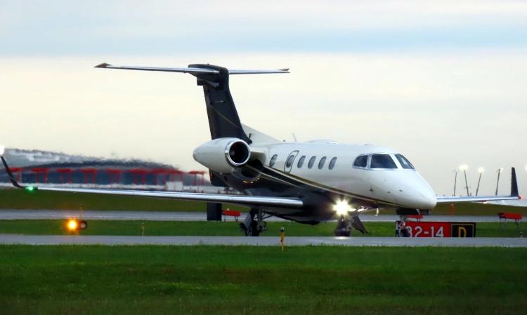 Phenom 300
