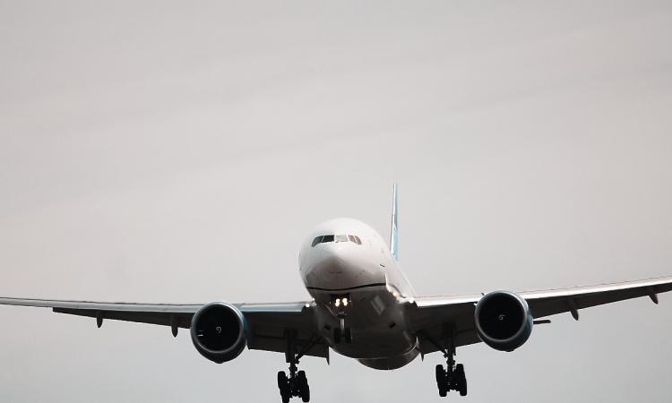 Boeing 777-260 LR