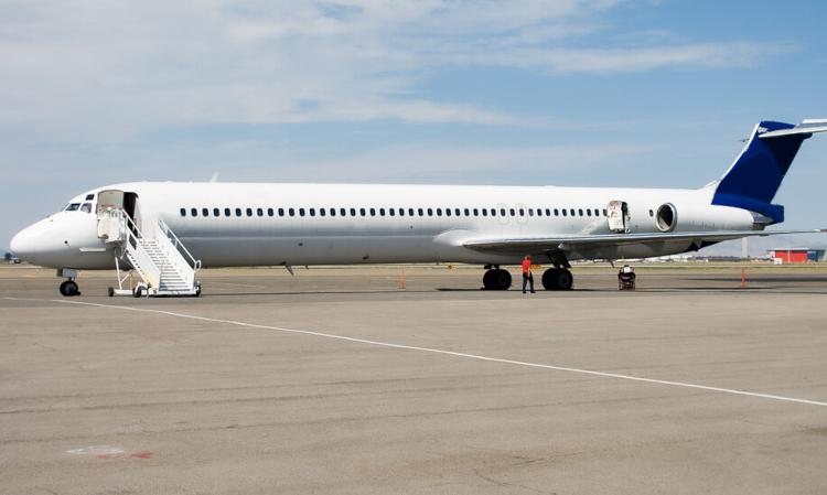 McDonnell Douglas MD-83