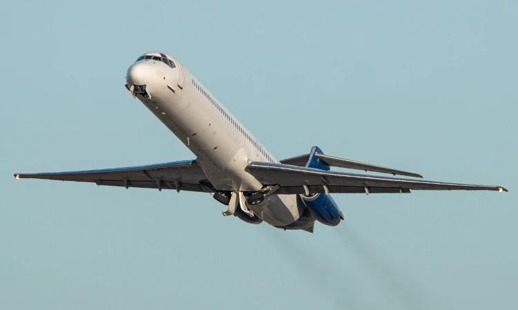 McDonnell Douglas MD-83