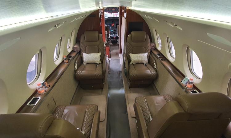 Hawker 750