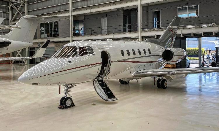 Hawker 750