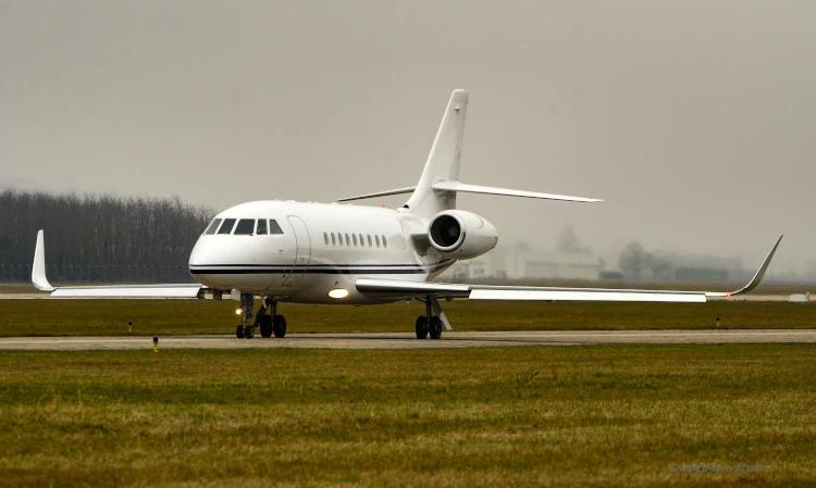 Falcon 2000LX
