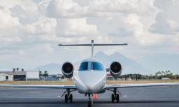Learjet 75