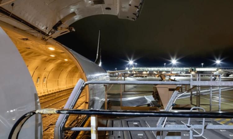 Boeing 737-400F