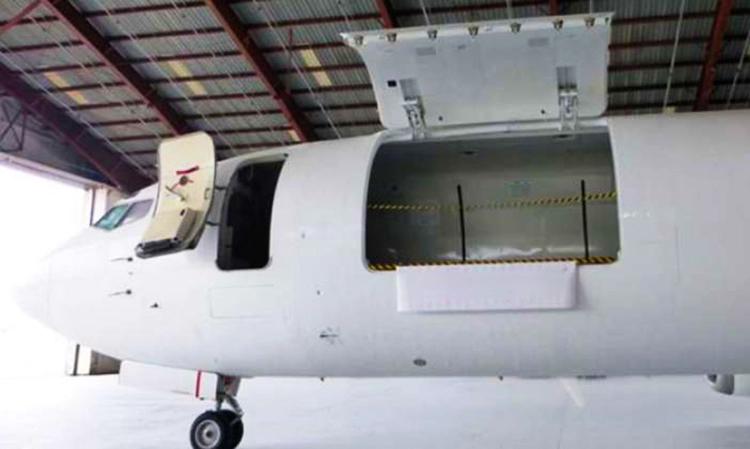 Boeing 737-400F