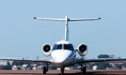 Hawker 400