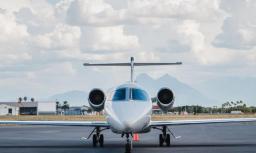 Learjet 75