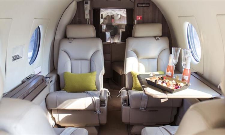 Hawker 400A