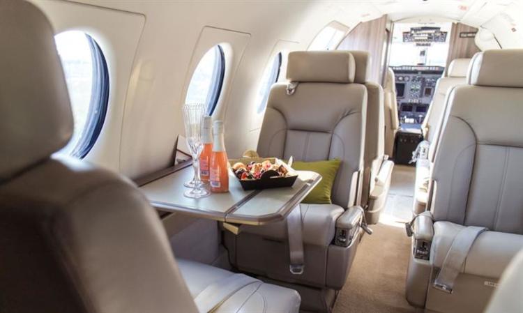Hawker 400A