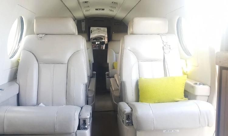 Hawker 400A