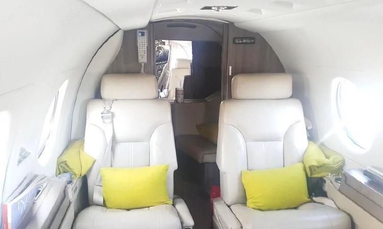 Hawker 400A