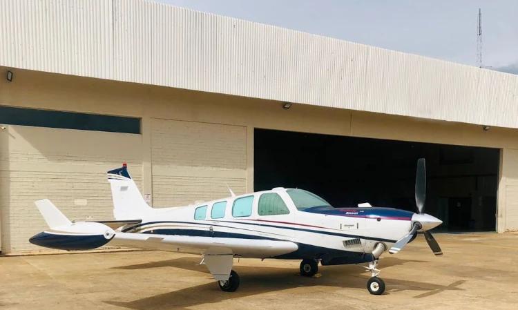 Bonanza A36