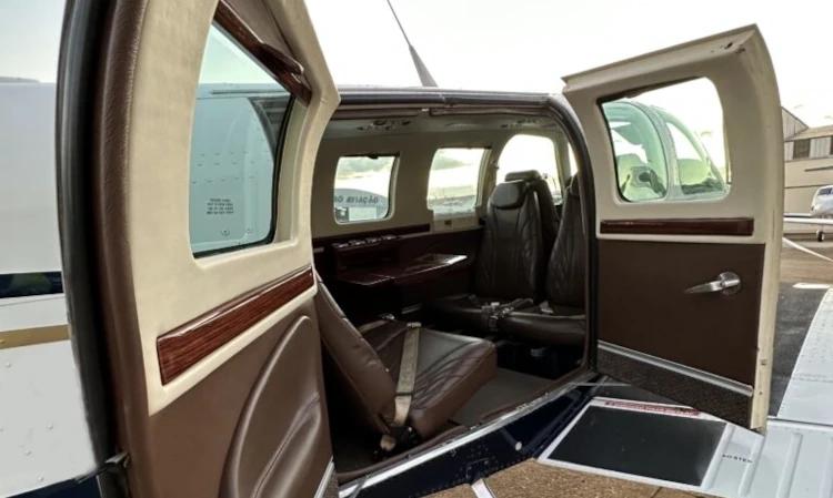 Bonanza A36