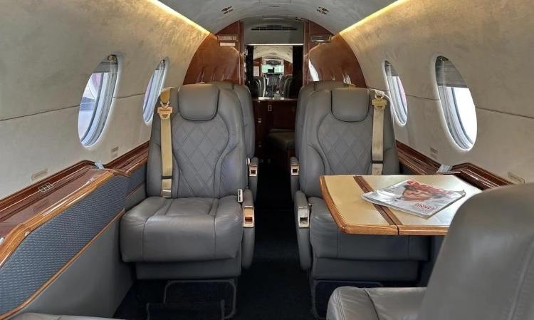 Hawker 400XP