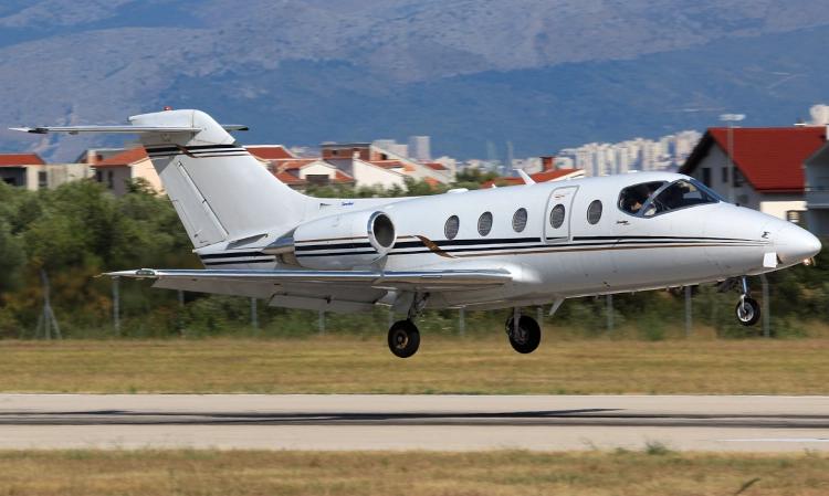 Hawker 400XP