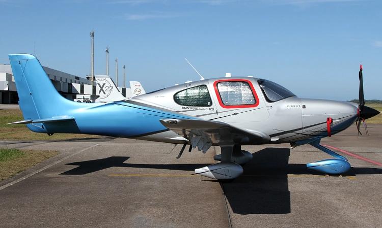 Cirrus SR22