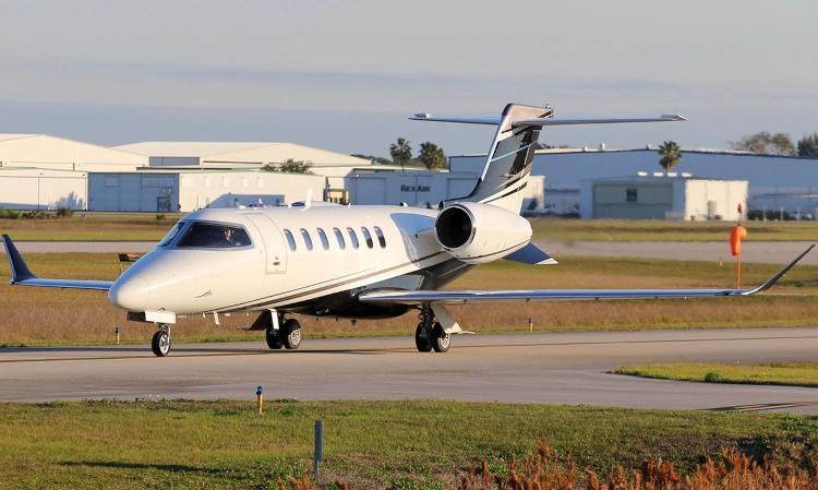Learjet 70