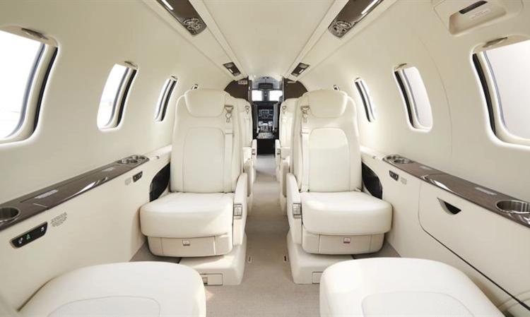 Learjet 75