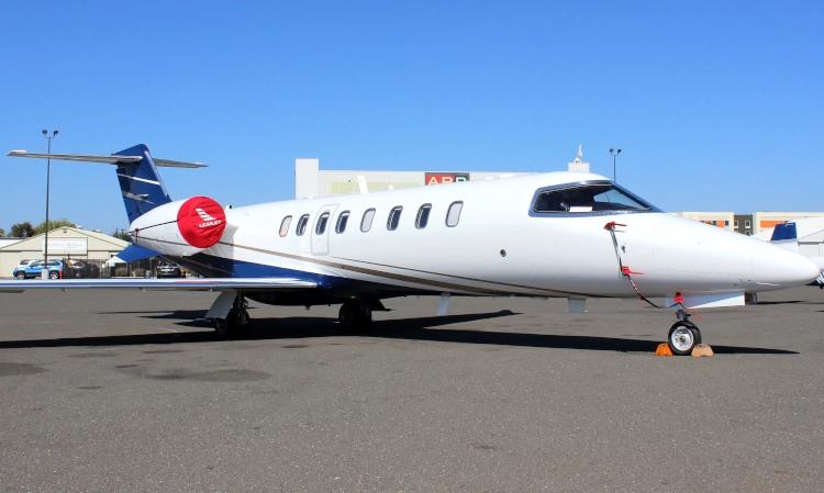 Learjet 75