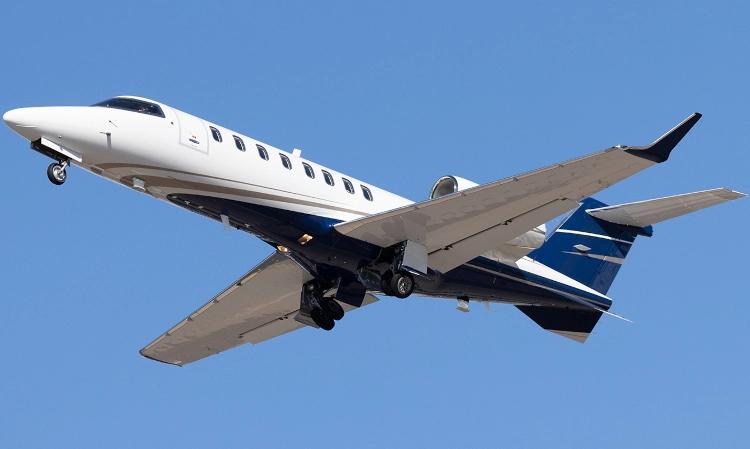 Learjet 75