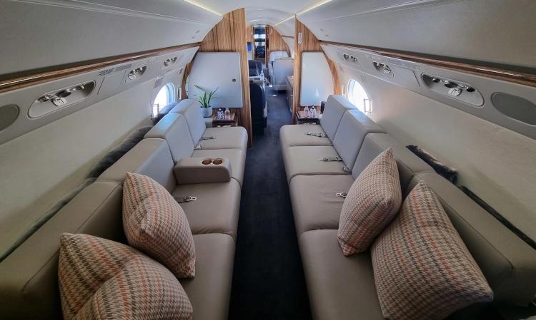 Gulfstream G550