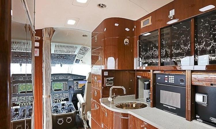 Falcon 2000LXS