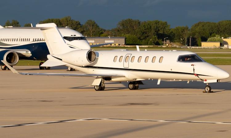 Learjet 75