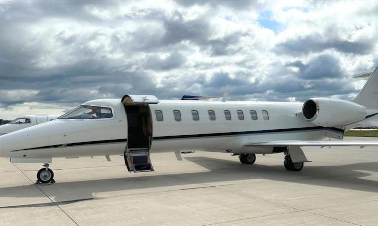 Learjet 75