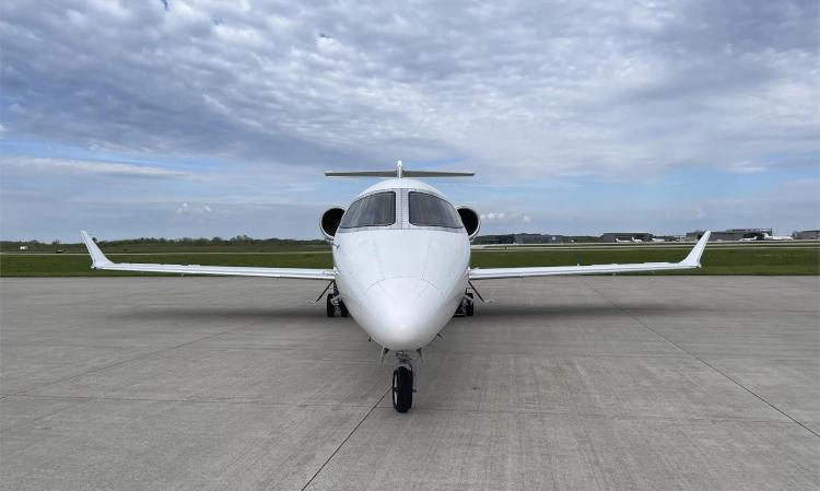 Learjet 75