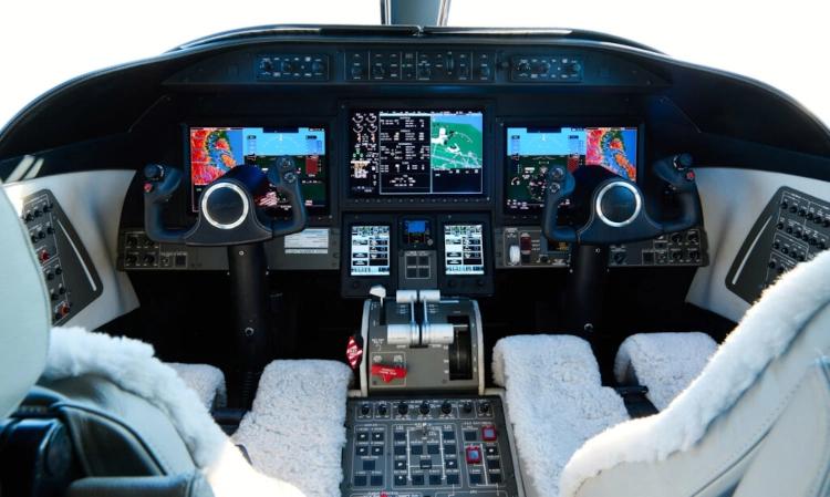 Learjet 75