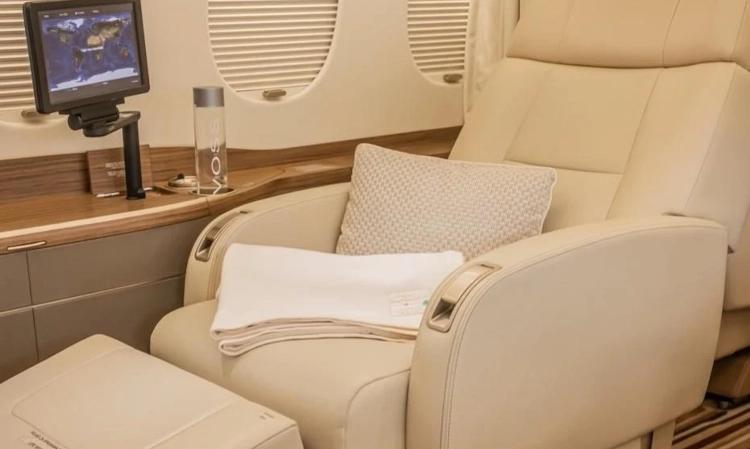 Falcon 2000LX