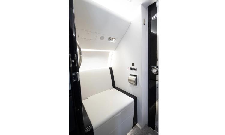 Falcon 2000LXS