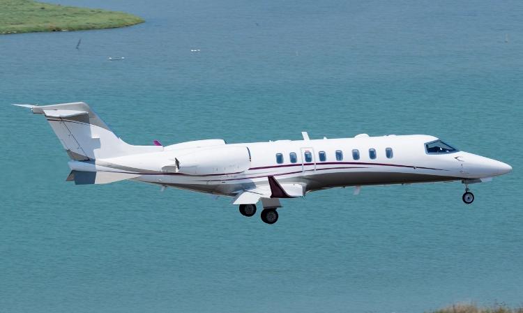 Learjet 75