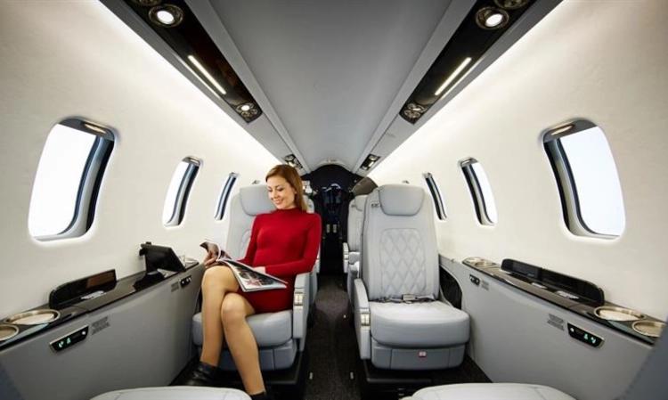 Learjet 75