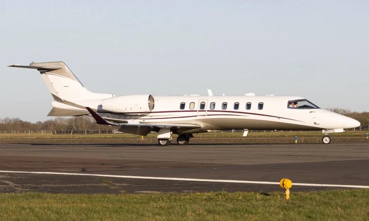 Learjet 75