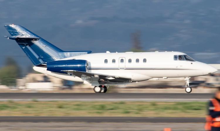 Hawker 750