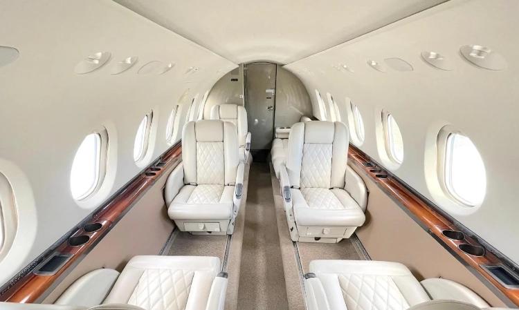 Hawker 750
