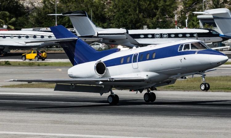 Hawker 750